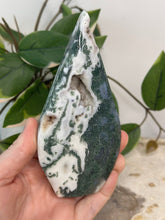 Load image into Gallery viewer, Moss Agate Flame #60
