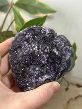 Load image into Gallery viewer, Black Amethyst Cut Base #110

