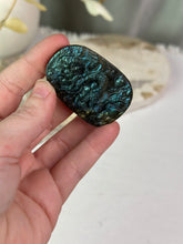 Load image into Gallery viewer, Labradorite Dragon Coin
