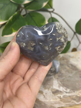 Load image into Gallery viewer, Moss Agate Hearts #18
