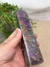 Load image into Gallery viewer, Purple Flash Labradorite Tower #75
