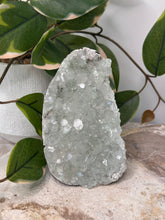 Load image into Gallery viewer, Pinky ~ Green Apophyllite Cut Base #112
