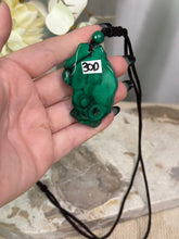 Load image into Gallery viewer, Malachite Slab Necklace Cord #30D
