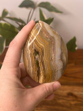Load image into Gallery viewer, Yellow Crazy Lace Agate Flame #70B
