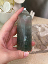 Load image into Gallery viewer, Fluorite Tower 20B
