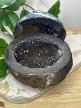 Load image into Gallery viewer, Agate Jewellery Holder Geode #345
